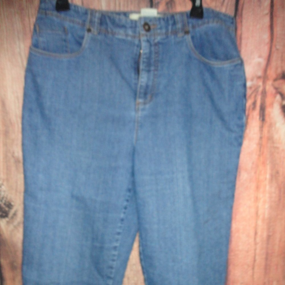 PENMANS Stretch Extendable Blue Jean Capri's  Missy Size 14